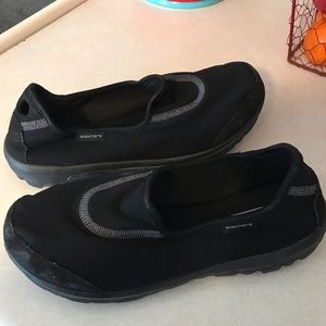 Skechers go walk